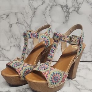 GIANNI BINI Floral Platform Sandals - Multicolor